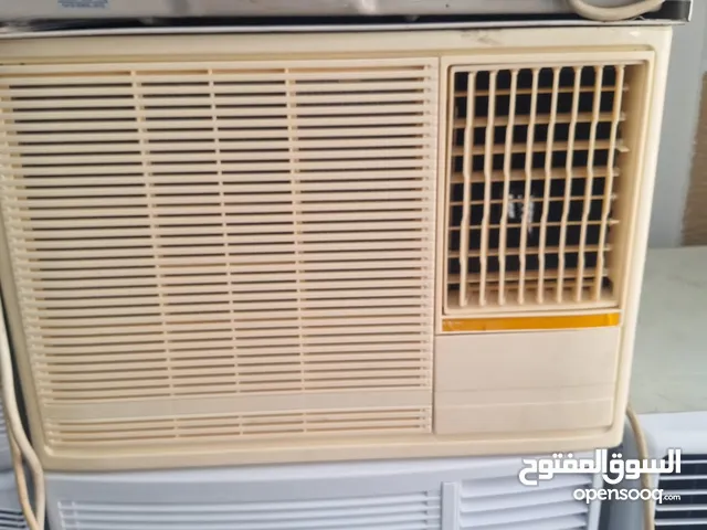 window type air conditioner in good condition with reasonable price