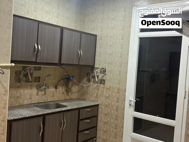 250 m2 3 Bedrooms Apartments for Rent in Kuwait City Jaber Al Ahmed
