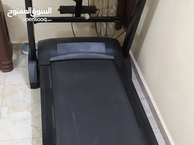 جهاز مشي كهربائي بحالة ممتازة