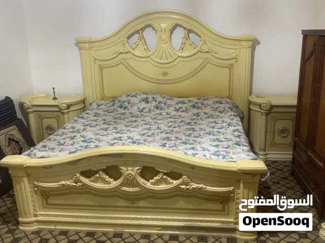 غرفة نوم مستعملة