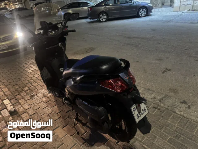 للبيع دراجة sym300