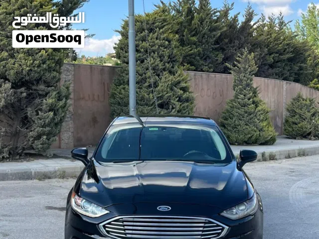 2017 فورد فيوجن SE