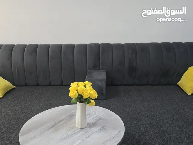 جلسة 4 امتار نضيفة تماما وبحالة ممتازة