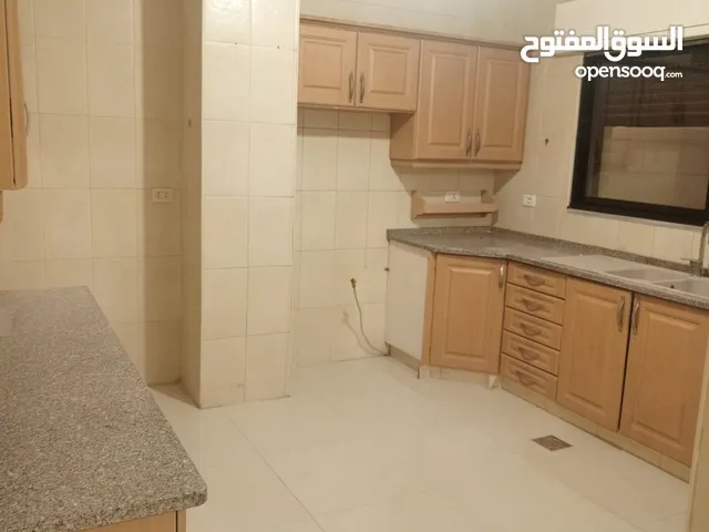 200m2 3 Bedrooms Apartments for Rent in Amman Um El Summaq