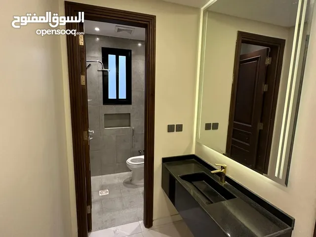 275 m2 5 Bedrooms Villa for Rent in Al Riyadh Al Wadi