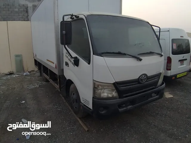 تويوتا ديانا 2013