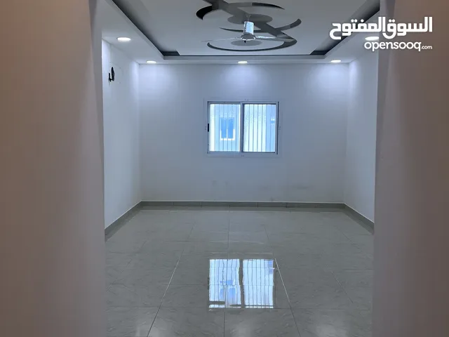 10 m2 Studio Apartments for Rent in Northern Governorate Lawzi