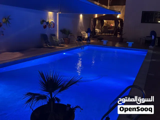تشطيب فاخر 10/10 خليجي مفصول مدخل خاص للدور التاني