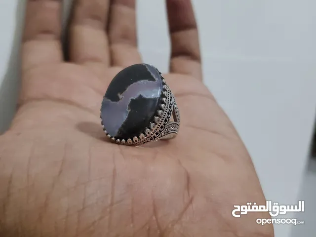 خاتم فضة رجالي عقيق يماني نادر مصور باب المندب من افخر الخواتم والاحجار الكريمة لطلب يرجى اتوصل وتس