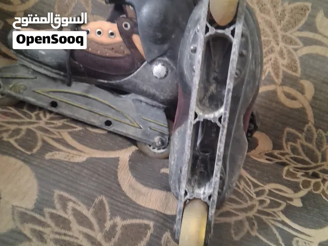 سكيت شوز للبيع بسعر رخيص جدا  اشتريته ب 8 دنانير نوع k2 اقرأ الوصف
