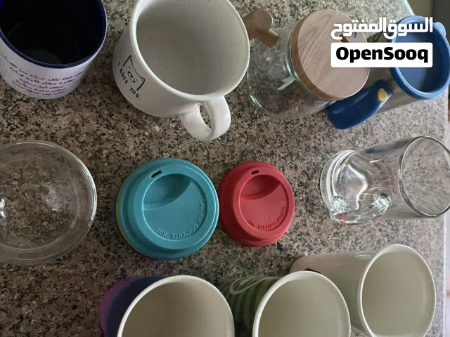 كاسات مش مستعمله كتير نضيفه بحاله ممتازه
