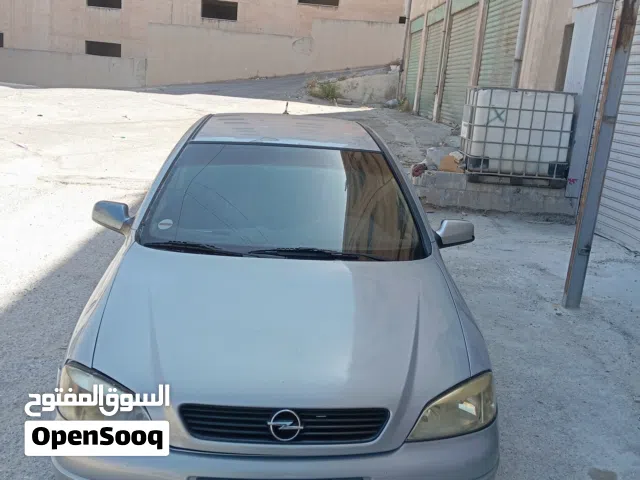 2003 أوبل استرا Standard