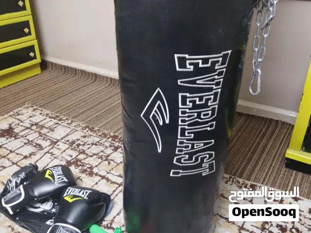 بوكس Everlast طول 120سم ووزن 50 كيلو تم تخفيض السعر