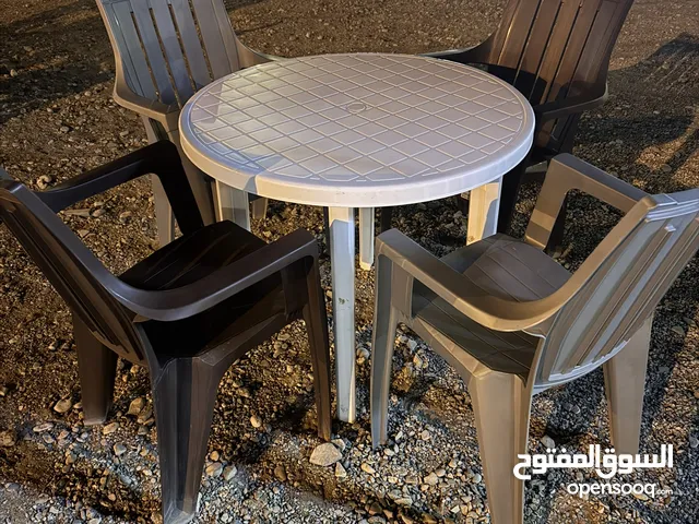 2 طاولة و 10 كراسي