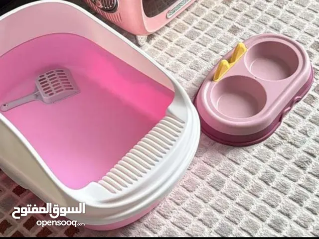 اغراض قطة ...
