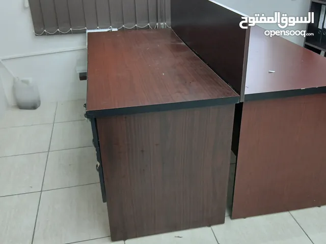 اثاث مكتبي بحاله جيدا جدا بسعرررر حرق