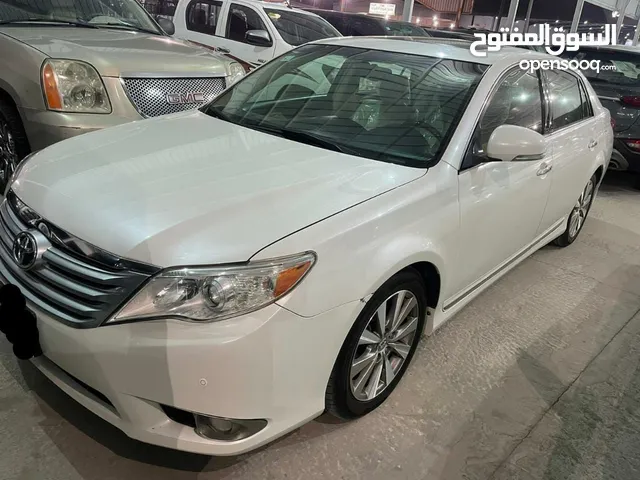 Toyota Avalon 2012 in Al Madinah