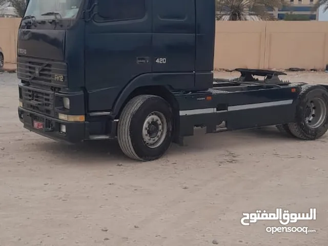 Tractor Unit Volvo 1999 in Muscat