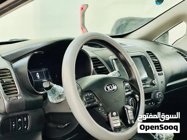 كيا فورتي 2017 2018 بصفه عامه بسم الله ما شاء الله سياره فل الفل استيراد كندي .
