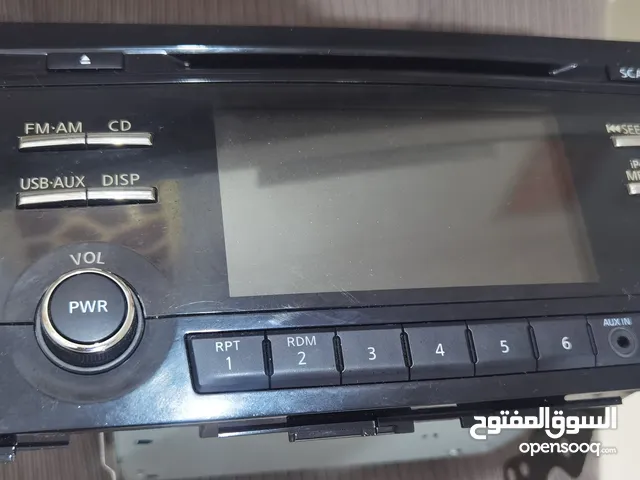 شاشه نيسان التميا الاصليه بحاله الجديد الشاشه الاصليه
