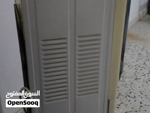 ثلاجة مياه ساخن و بارد