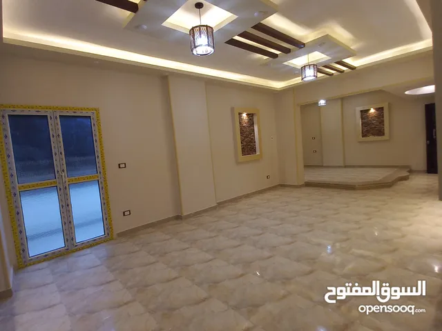 200m2 3 Bedrooms Apartments for Sale in Giza Faisal