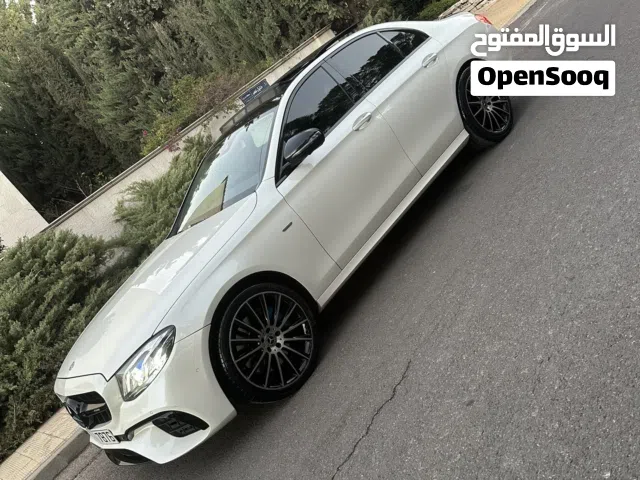 Mercedes-Benz E350e Plug-in Hybrid AMG Kit – Night Package 2018