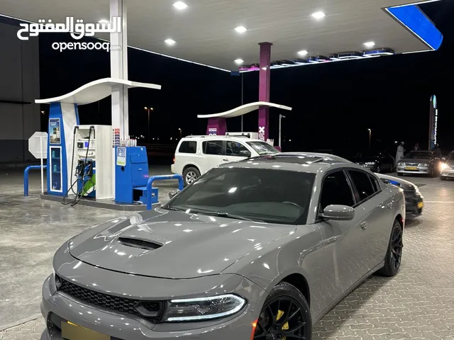 عرض خاص وفرصة تشارجر SXT 2019 الفل اوبشن قمة في النظافة لون مميز وبسعر مميز