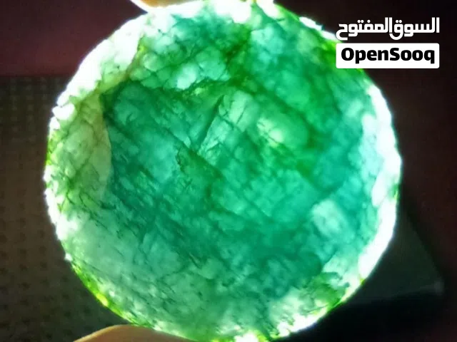 زمرد أفريقي نادر وأصلي – 247 قيراط