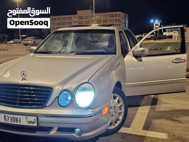 2000 Mercedes Benz E-Class E 320