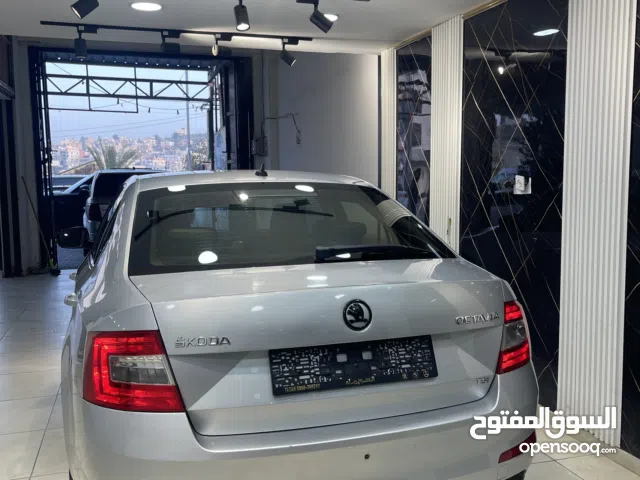 سكودا اوكتافيا 2015 فحص نخب اوتمات ماتور 1.6ديزل السيارة ف حالة الشركة