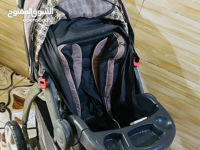 عربانه طفل كلش قويه واكفي اعمار كبيره