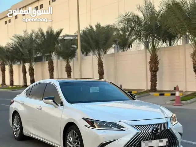 Used Lexus ES in Al-Ahsa