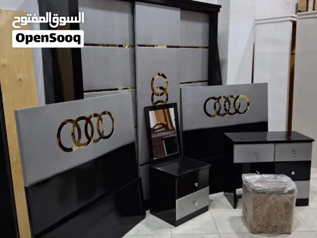 غرف نوم اطفال كامله سريرين ودولاب وكومودينو ومكتب بالكرسي بتاعه