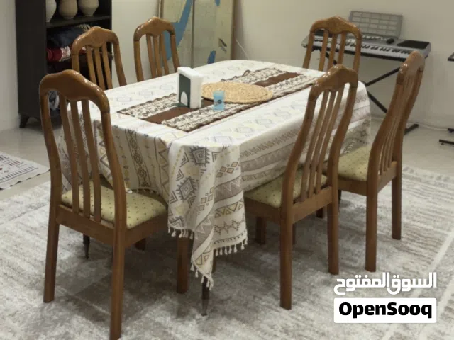 طاولة سفرة ماليزي للبيع المستعجبل بداعي السفر