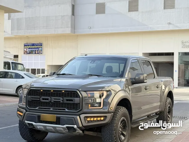 فورد F150 رابتر 2018 لون اسمنتي مميز