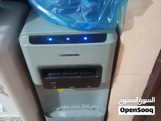 كولر ماء نضيف جدا شغال بارد حامي فاتر نوع جيرمانا ايطالي