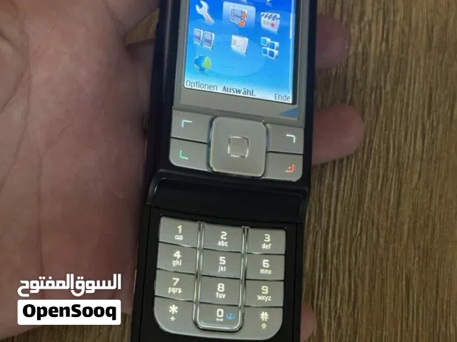 Presenting a variety of retro phones like Samsung, Nokia, Motorola, Sony Ericsson and many others