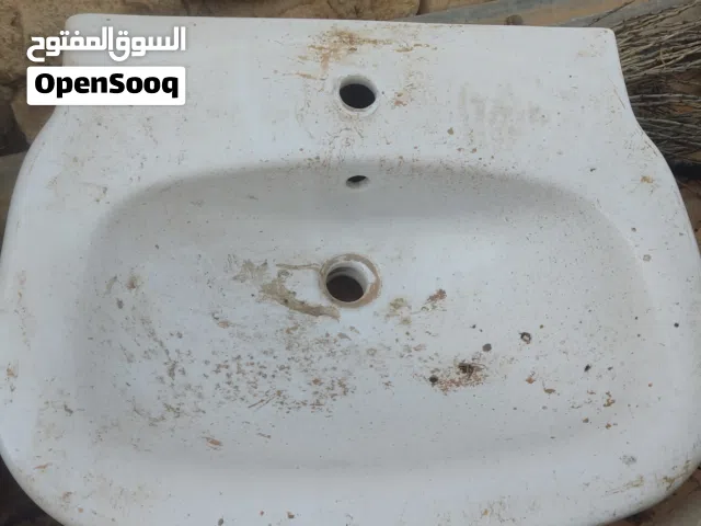مرحاض .محبس جديد وممتاز . وبيدي لافنديتو  في حالة تمام 100%
