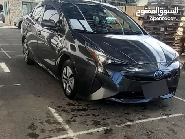 Used Toyota Prius in Amman