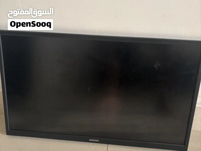 للبيع شاشه قيمنق ب 50 مكان ال جد دي خربان