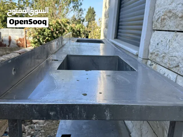 معدات نضيفه للبيع