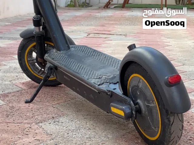 سكوتر كروني الحجم الكبير