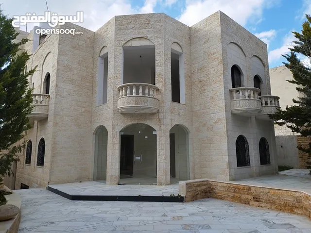 540 m2 More than 6 bedrooms Villa for Rent in Amman Naour