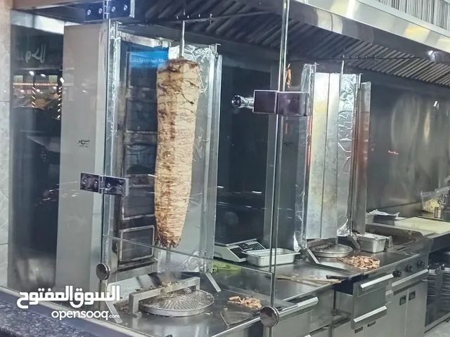 مطعم شاورما وسناك وبروستد وشواي