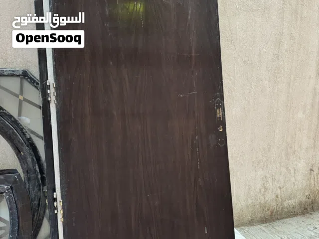 أبواب خشب وحديد للبيع