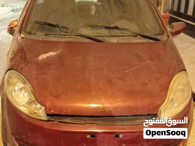 سياره صيني مستعمله عطلانه تبيعه معه تلرقم مستعجل بيه كلش