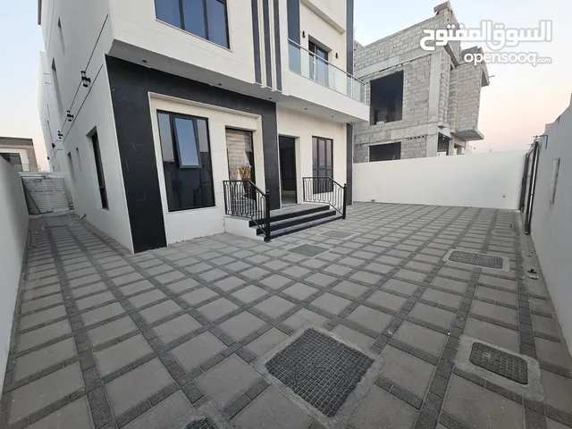 2700 ft 3 Bedrooms Villa for Rent in Ajman Al Yasmin