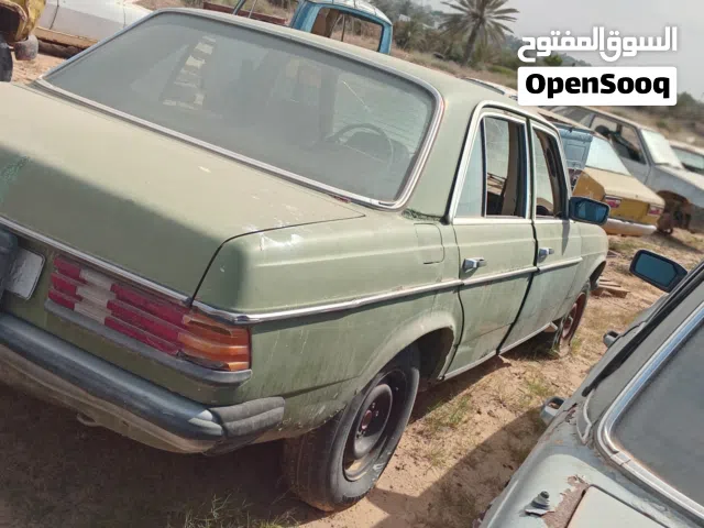 1981 مرسيدس بنز الفئة-A A 200