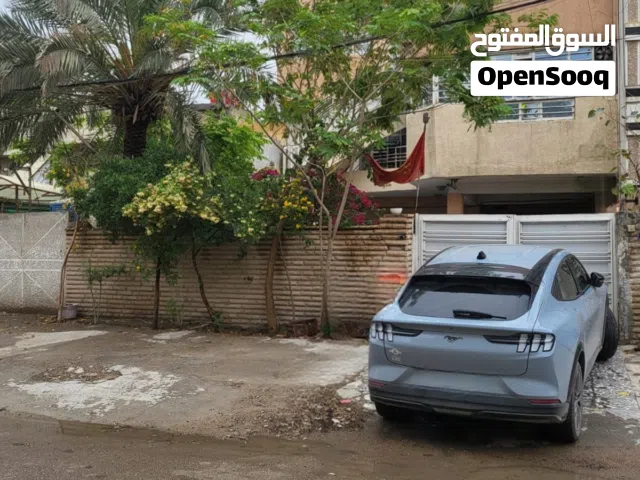 300 m2 More than 6 bedrooms Townhouse for Sale in Baghdad Binouk